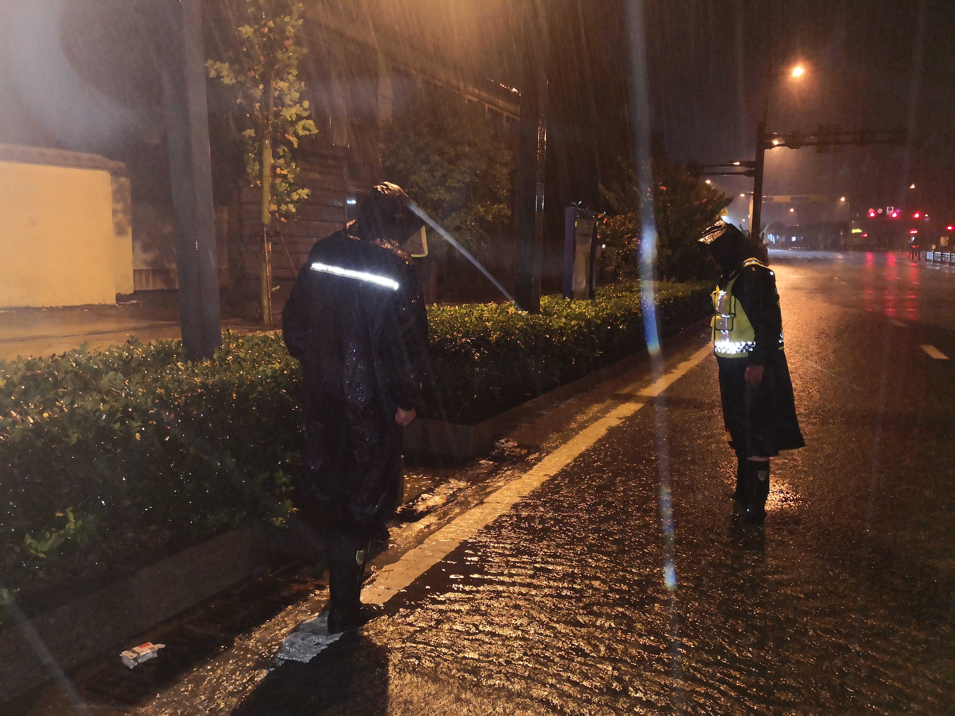 防御臺風，公交事業二部一直在行動