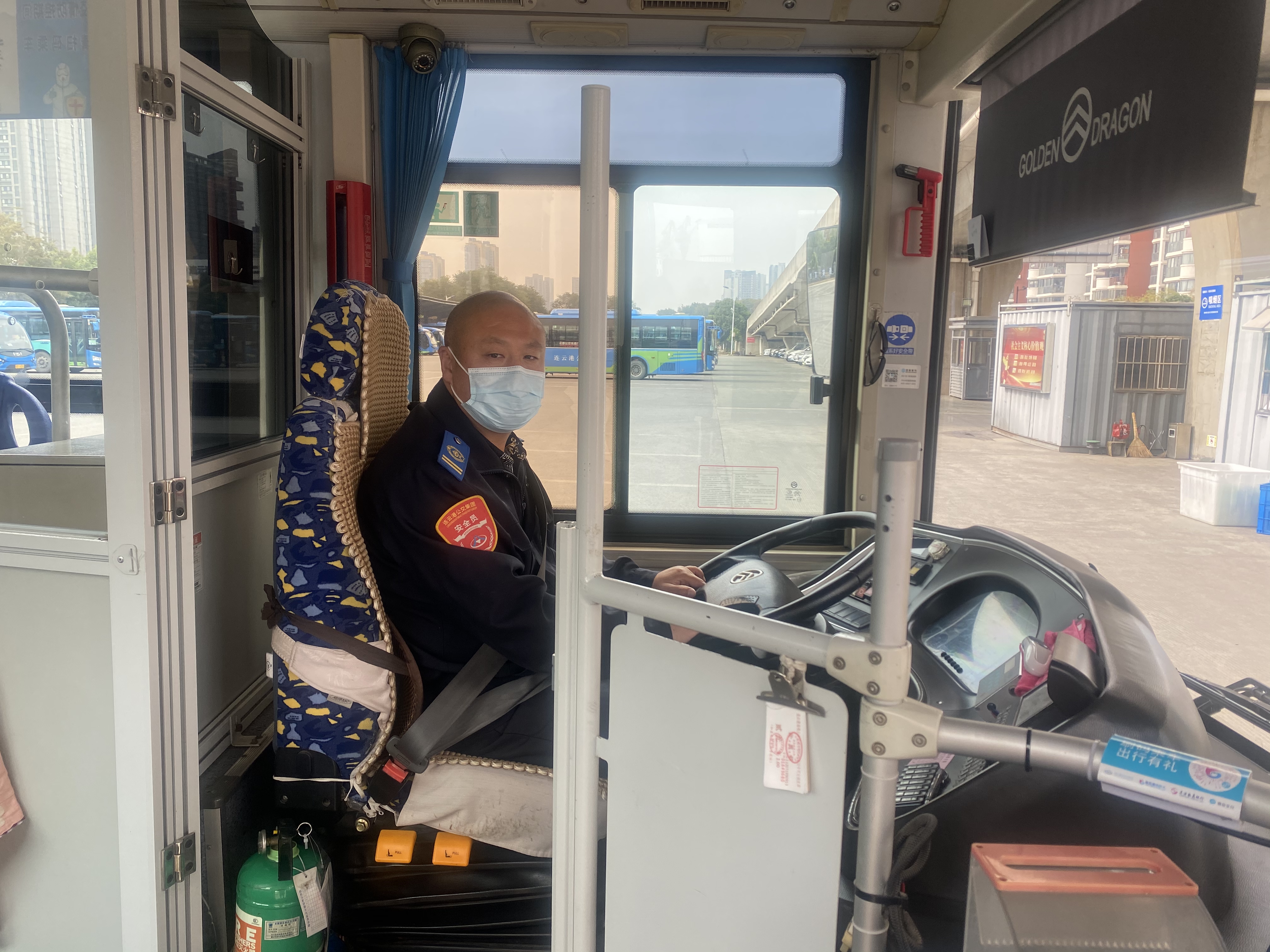 公交游5路駕駛員路煒及時歸還乘客丟失的手機