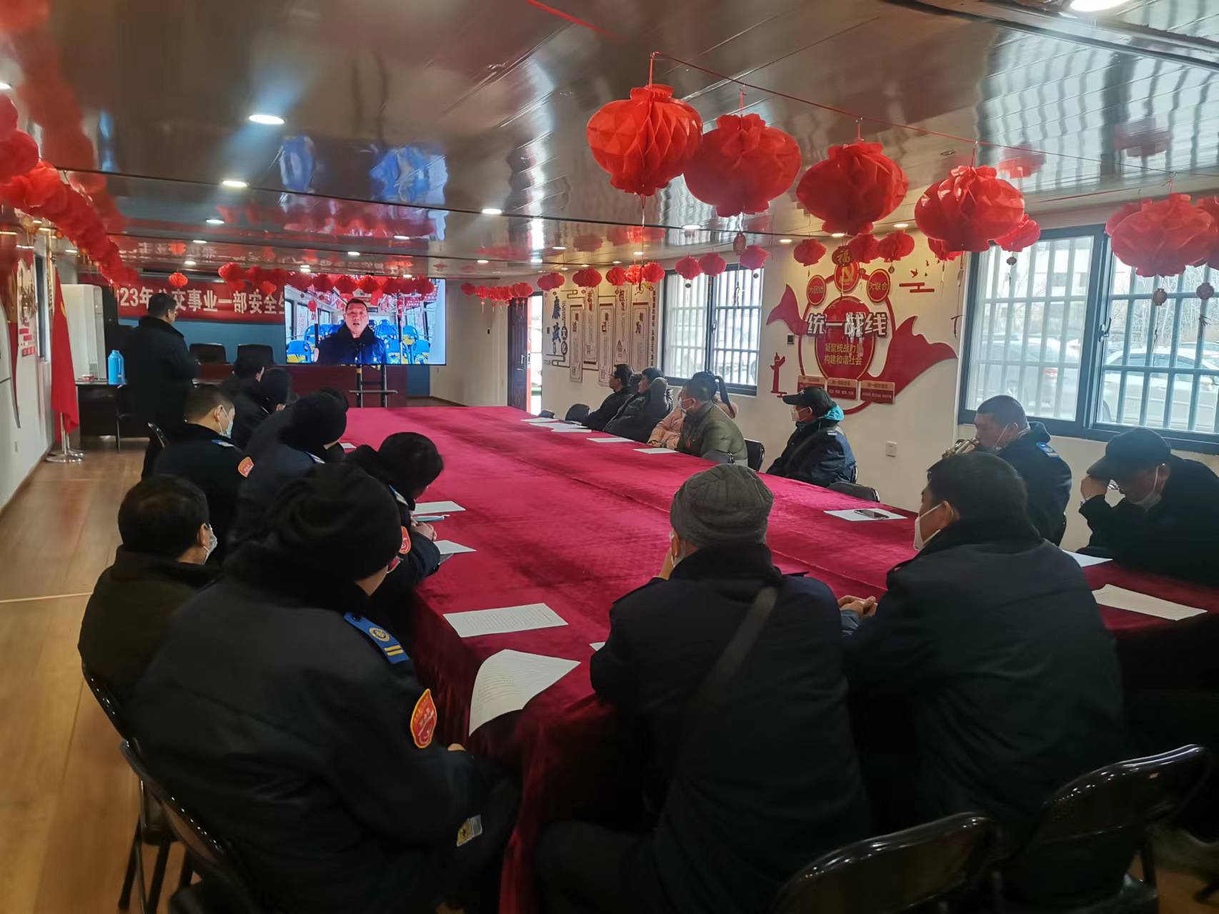 公交集團公交事業(yè)一部開展駕駛員“節(jié)能降耗”學(xué)習(xí)交流活動