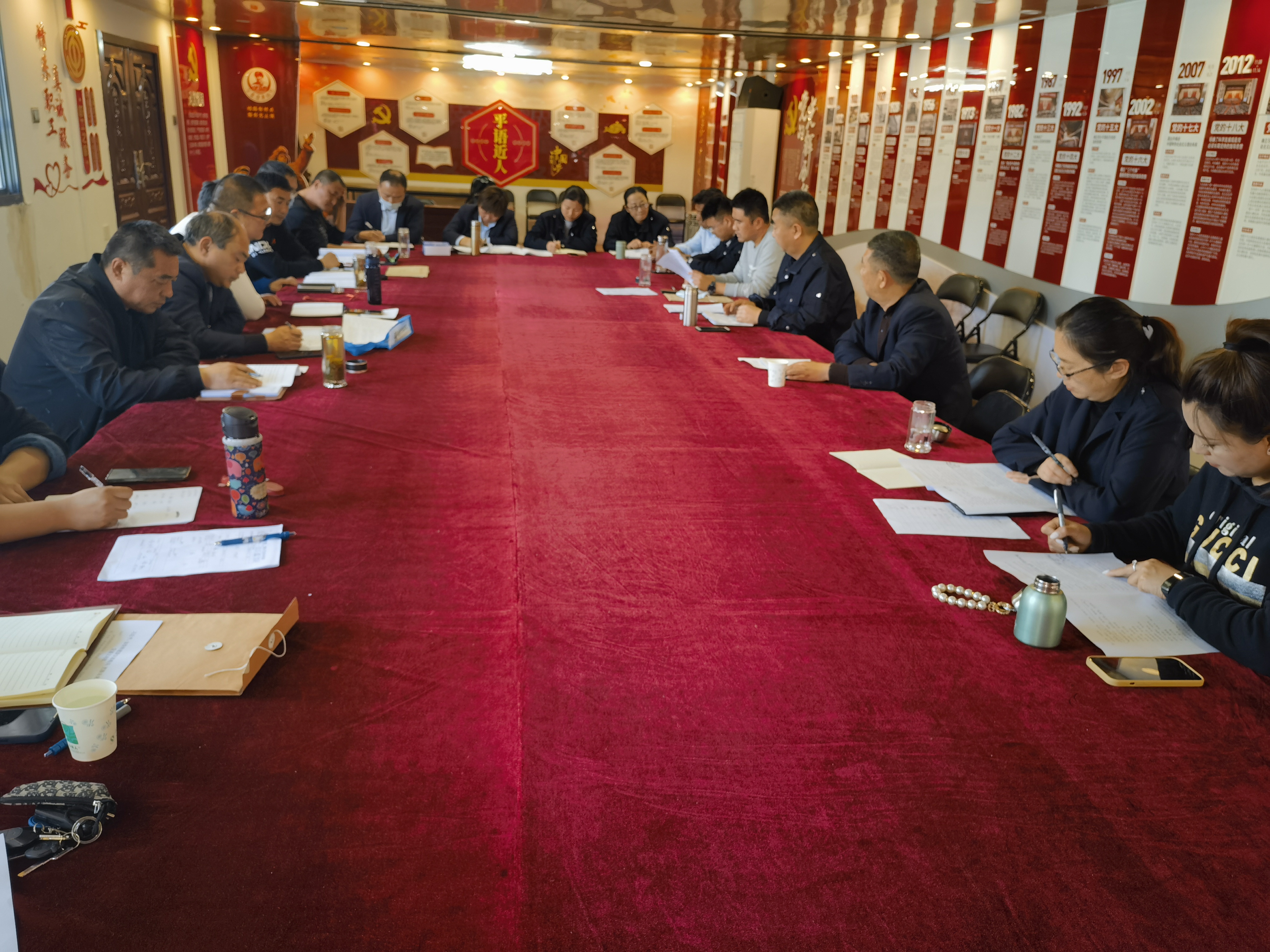 公交集團(tuán)公交事業(yè)一部召開專題會議研究五一假期交通運(yùn)輸保障工作