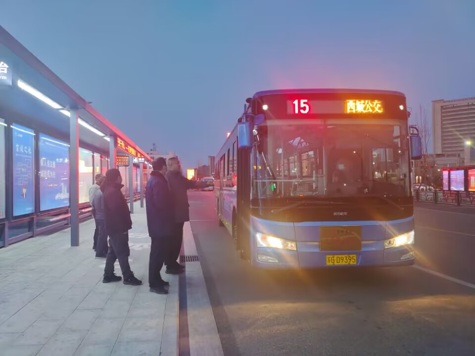 公交集團公交事業一部開展晚班車檢查工作