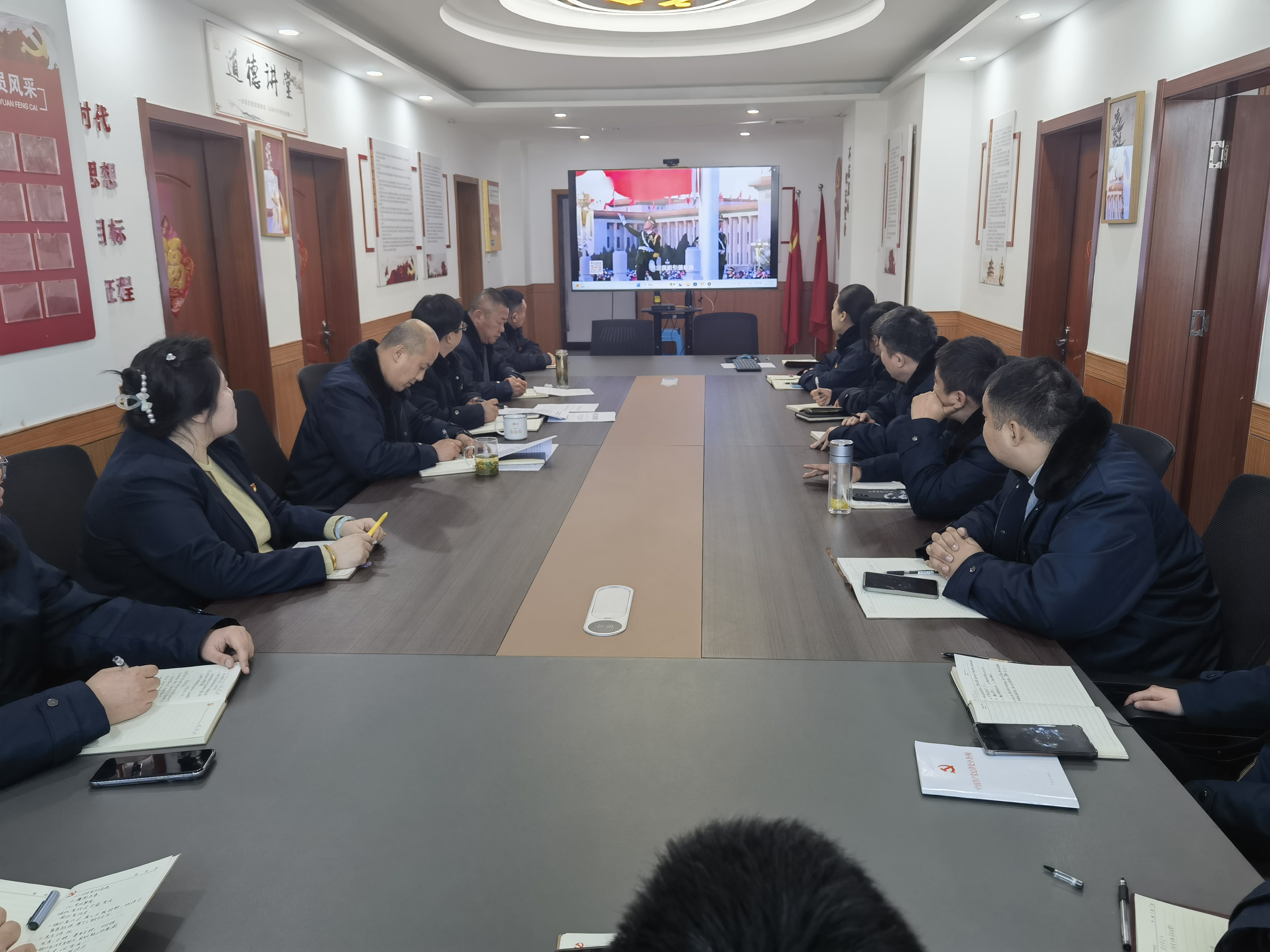 觀《向新出發(fā)》，砥礪奮進開新局