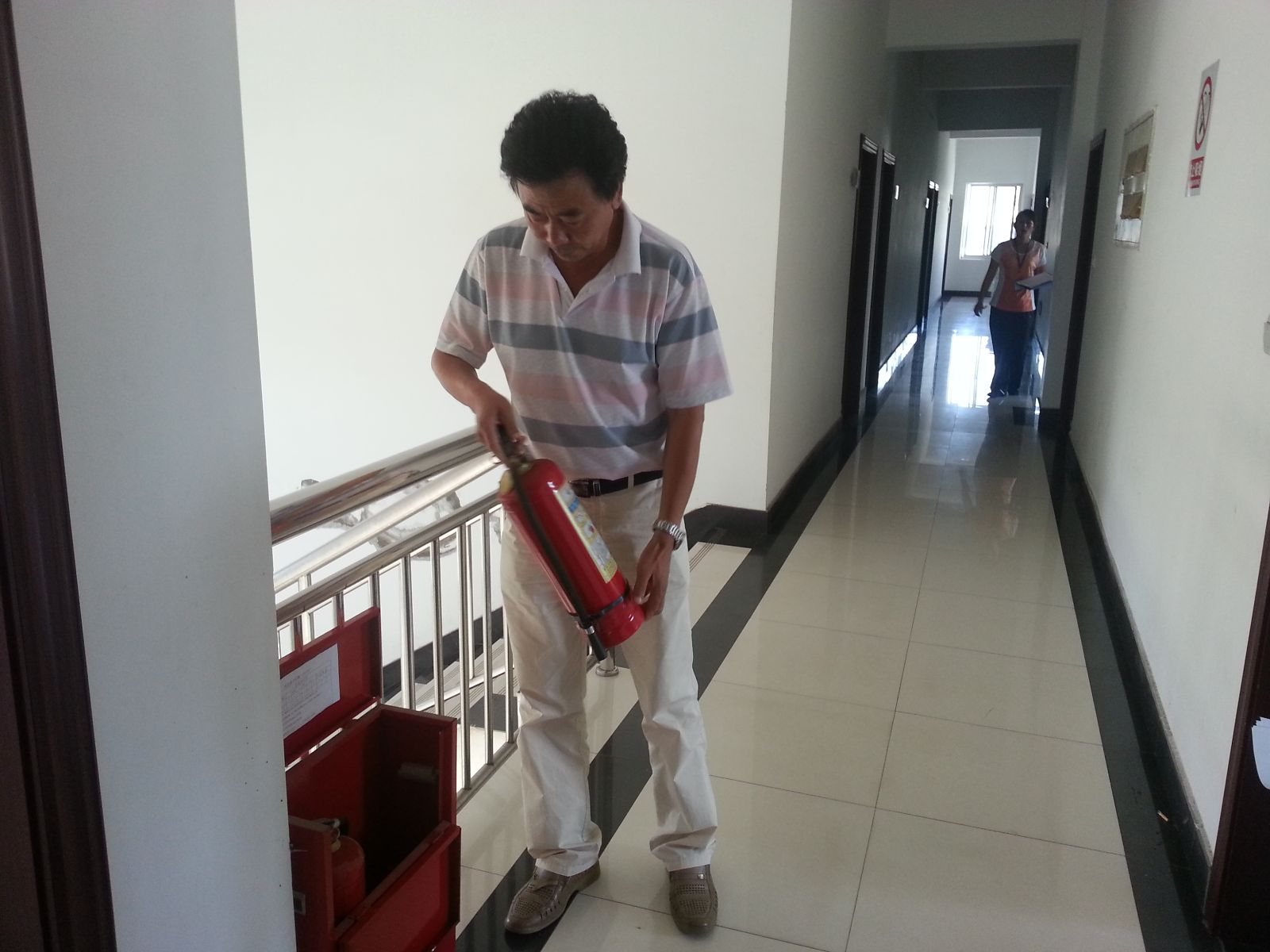 海通公交東部公司開展中秋、國慶節(jié)前安全大檢查