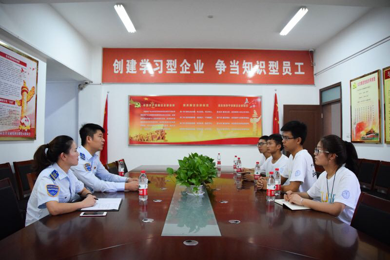 連云港市公交集團積極配合中國地質大學社會實踐團完成社會實踐任務