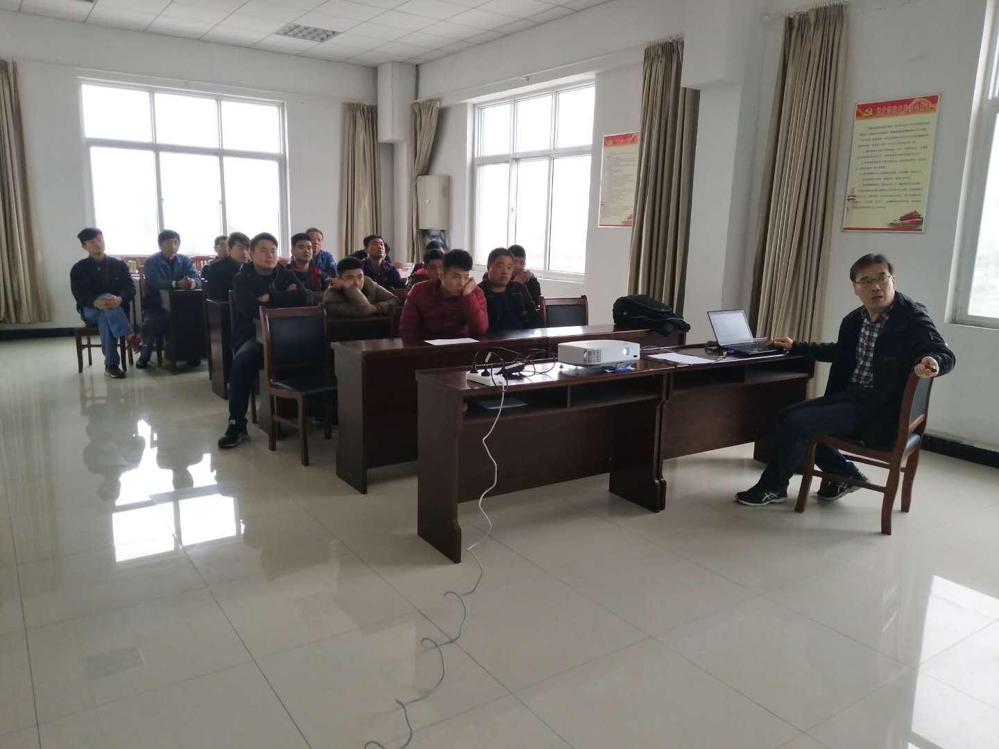 公交集團維修公司、大浦保養廠舉辦技能知識培訓活動