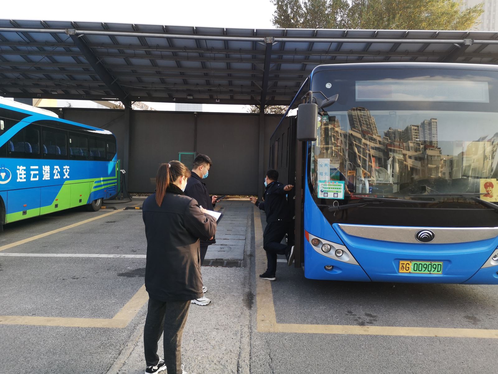 公交集團(tuán)公交事業(yè)二部持續(xù)開(kāi)展駕駛員應(yīng)急救援處置專(zhuān)項(xiàng)檢查