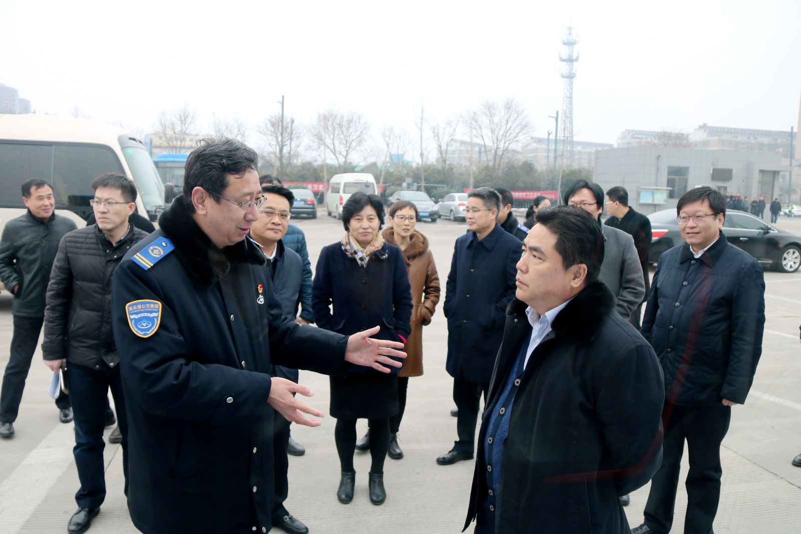 項(xiàng)雪龍市長(zhǎng)一行赴公交集團(tuán)調(diào)研“方便連云港建設(shè)”