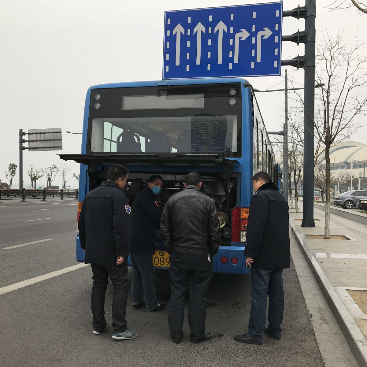 公交東部公司開展清明節前機務專項大檢查